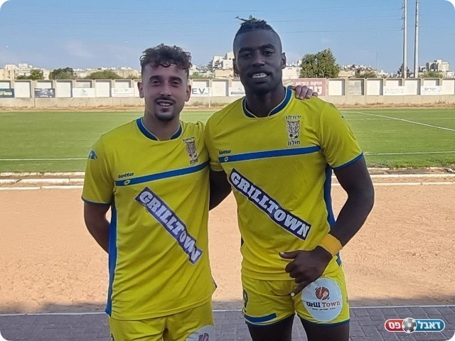 אסף גובזה ואבי קטן מירמיהו חולון (רועי אסף)